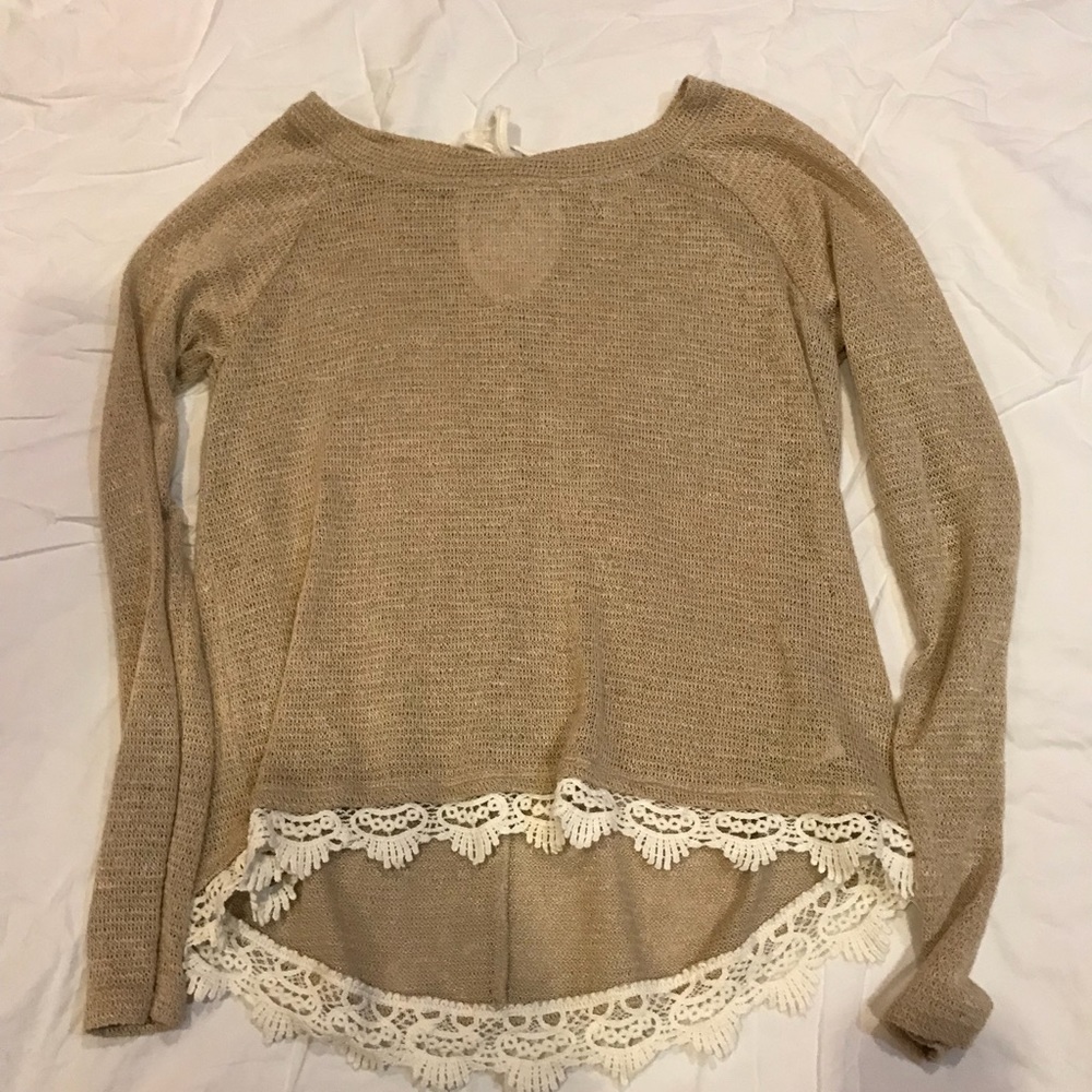 Knit sweater with lace